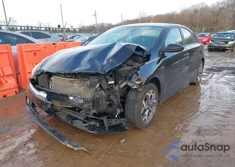 2021 Kia Forte Lxs из США, поврежденный, VIN 3KPF24AD9ME305412